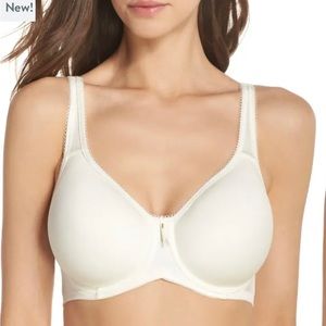 Wacoal Basic Beauty Spacer Underwire T-Shirt Bra